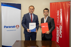 Assist Card y Paranair sellan acuerdo que ofrece asistencia a pasajeros de la aerolínea